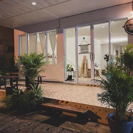 W/Sasi Hometel วิษศศิโฮมเทล นครพนม Экстерьер фото